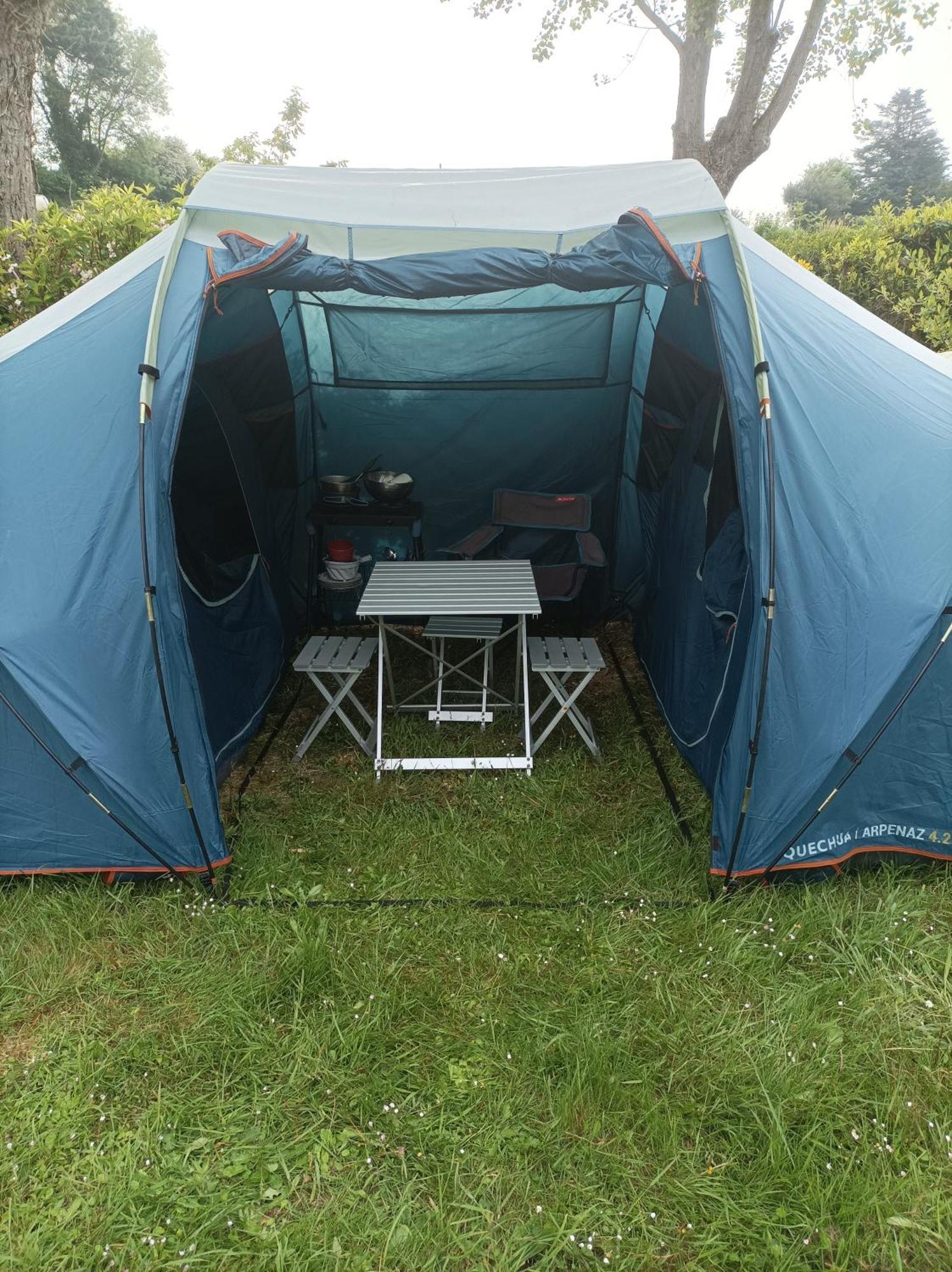 Les Hortensias Grande Tente Familiale Deux Chambres Et Sejour Vue Mer Sur Camping Nature Plestin-les-Grèves Oda fotoğraf